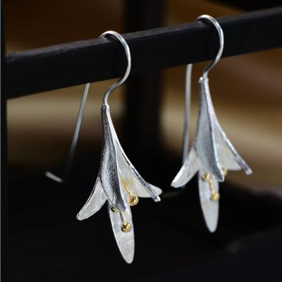 China CLASSIC Elegant 925 Sterling Silver Golden Lotus Flower Dangle Earrings 925 Lotus Drop Hook Earrings for sale