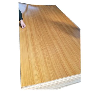 China Moisture Proof MDF Sheet 18mm Melamine MDF Board for sale