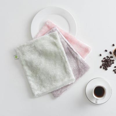 China Kitchen High quality multipurpose clean cloth non-stick oil japanese new color microfiber cleaning cloth for sale