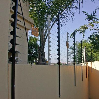 China Easily assembled perimeter security electric fence for garden, solar panel charging option alarm system, for sale