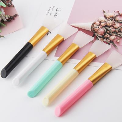 China Facemask Round Brush Flat Brush Skin Face Care Makeup Tool Gold Handle Silicone Mud Mask Applicator Facial Brush for sale