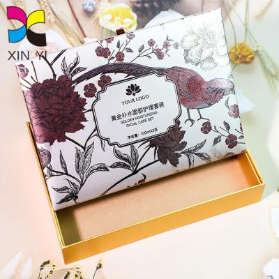 China Recyclable Christmas Candy Boxes Display Box Cardboard Cosmetic Packaging Gift Box for sale