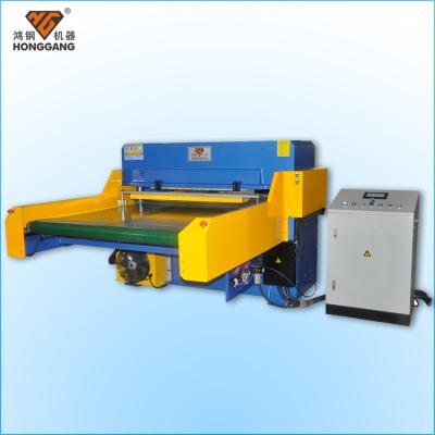 China Cloth Rolling To Roll Automatic Feeding Leather / Cloth Roll Die Cutting Machine for sale