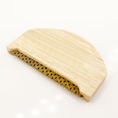 China Sustainable Wood Brass Woolen Brush Sweater Cashmere Brush Supply Coat Dusting Ball Wool Brush for sale