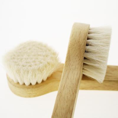 China All Natural Wood Handle Wool Bath Hair Brush Soft Back Rub Brush Back Body Brush for sale