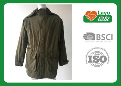 China Chaqueta completamente ajustable resistente universal de la lluvia de la caza de la capilla de la chaqueta de agua en venta