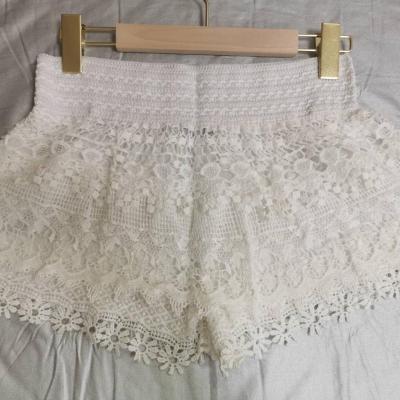 China Hot Lady's Anti-wrinkle Lace Shorts Double Layer Bottom Up Cotton Nylon Short Pants for sale