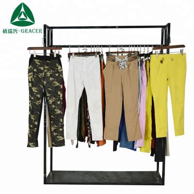 China Fashion New Style /Fit Size Fashion New Style /Fit Size Occasion Clothes Shoes And Bags Old Used Garments Garments Packing Machine for sale