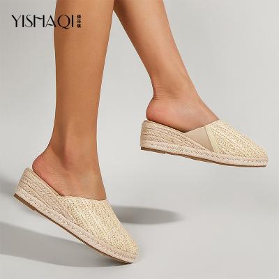 China Fashion Trend New Arrivals Summer Soft Lazy Shoes Fashion Outer Wear Sandals Muller Shoes Straw Half Slippers Women for sale