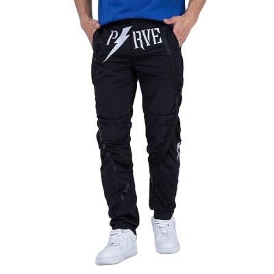 China 2022 High Quality OEM Multi-pockets Nylon Embroidered Men's Breathable Track Pants Jogger Draped New Design Sweatpants Cargo Pants For Man for sale