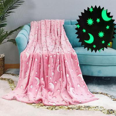 China Anti-pilling Moon Star Glow in the Dark Blanket Sofa Bedding Flannel Plush Luminous Blanket Throw Blanket for sale