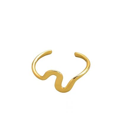 China Best Quality Environmentally Friendly Cheap Selling Fashionable Gold Bangle Minimalists Bracelets for sale