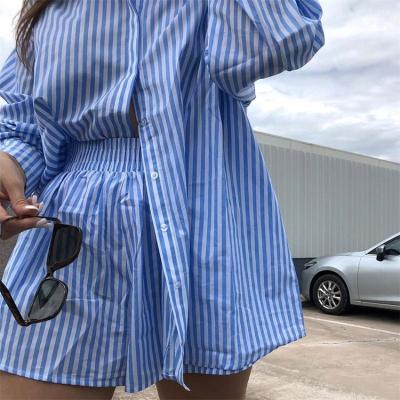 China Anti-wrinkle New Arrival Summer Street Casual Suits Striped Shirts And Shorts Set Women's 2 Piece Shorts Sets for sale