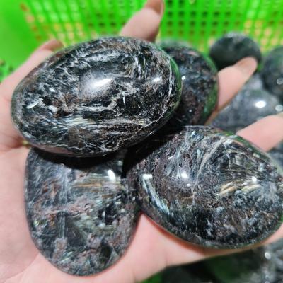 China China Wholesale Crystals Stone Natural Quartz Crystals Healing And Polished Firework Stone Handle Shape Gemstone As Gift for sale