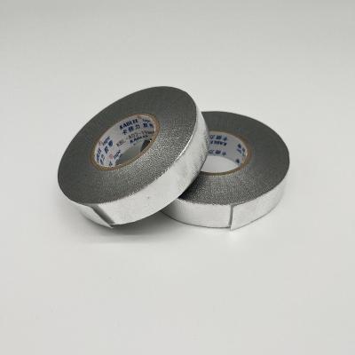 China Silver Aluminum Foil Tape with High Adhesion and Moisture Resistance 25m for sale