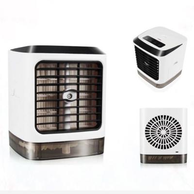 China Spary With Usb White Mini Cooling Table Personal Mini Fan Fan Desktop Portable Air Cooler LED Light Remote Control Hot Sale for sale