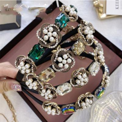 China New Rhinestone Headband Heavy Industry Alloy Fashionable Baroque Pearl Headband Dazzling Headband Lady for sale