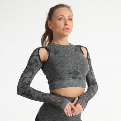 China Camouflage women gym top tracksuit women fitness clothing crop yoga long sleeves breathable seamless top gym sports for sale