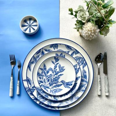 China Viable High Quality Royal Luxury Bone China Dinner Set Dinnerware Dishes For Wedding for sale