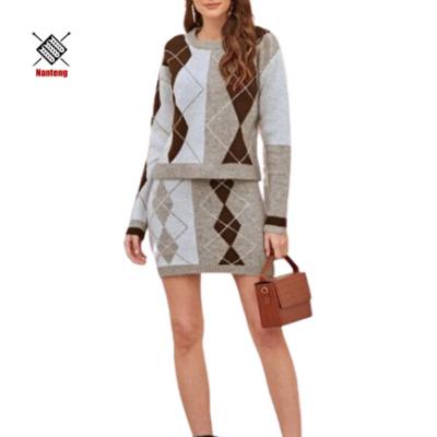 China High Quality Wholesale Anti-Shrink Knitted Sweater Set by Argyle Pattern Dress Cotton Woman Crew Neck for sale