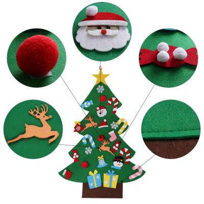 China Christmas Decoration Handmade 3D DIY Felt Christmas Tree Wall Hanging Christmas Tree With Hanging Ornament for sale