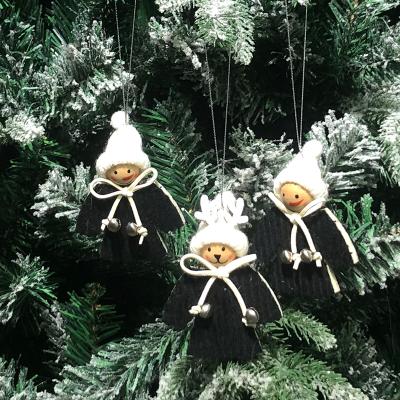 China Merry Christmas from the world 2021 new Christmas tree decoration beautiful velvet Christmas doll decoration new year decoration pendant whole gift for sale