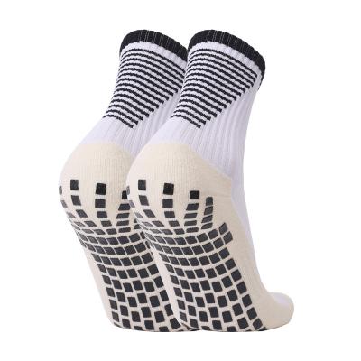 China Breathable Wholesale Anti Slip Knock Non Slip Football Grippy Sport Soccer Sports Grip Socks For Men for sale