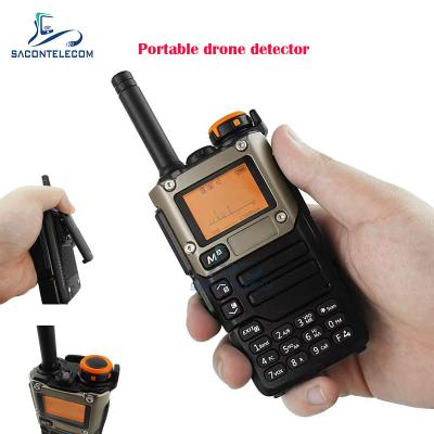 China Draagbare draadloze dronesignaaldetector 700-6Ghz Handheld UAV Anti Drone Detector Te koop