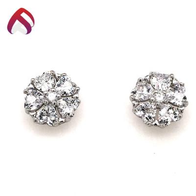 China Romantic Elegant 925 Sterling Silver Heart Shape Diamond Cut CZ Cluster Setting Earring for sale