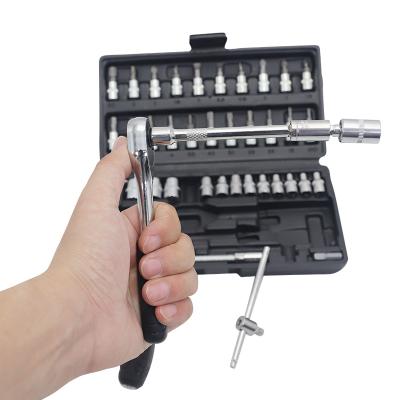 China 46pcs Plastic Ready to Ship Combination Screwdriver Set Car Maintenance Tool Box for sale