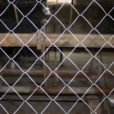 China Fence Galvanized Chain Link Fence /Diamond Mesh Wire Mesh/Rhombus Mesh for sale