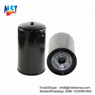 China Metal Diesel Engine Parts Oil Filter 15607-2190 For Truck for sale