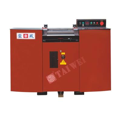 China CAMOGA Style 420A Machine Camoga Dodging Machine / Band Leather Splitting Knife for sale