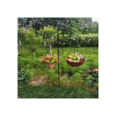 China Promotional Good Quality Outdoor Black Garden Ornaments Iron Shepherd Hook Stake for sale