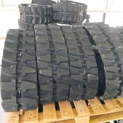 China Kobelco Sk032 Z15 Excavator Rubber Track 350X109X41 Tear-Resistant for Heavy-Duty Work for sale