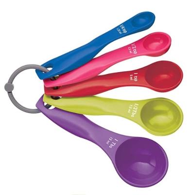 China Kitchenware Set Plastic Measuring Cups 5pcs Multi Colors | Kitchen Utensils Baking Set | Measuring cups perfect for baking or baking for sale