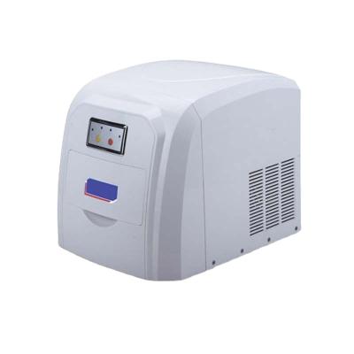 China 1.6L Outdoor Mini Ice Cube Making Machine In Ice Machine with Water Deficient Alarm for sale