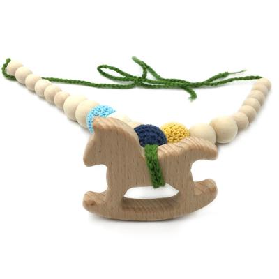 China Soft Animal Necklace Crochet Beads Mom Toy Baby Shower Gift Wooden Teether/Kids Chewable Necklaces for sale