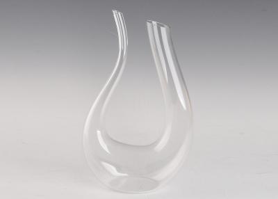 China Elegant Glass Liquor Decanters Curved U Shape Hand Blown Recyclable for sale