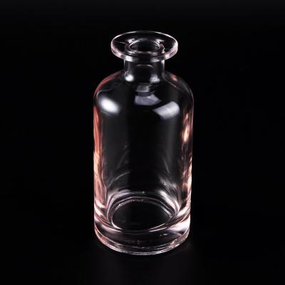 China Fashioned Glass Empty Diffuser Bottles , Soda - Line Glass Diffuser Water Bottles for sale