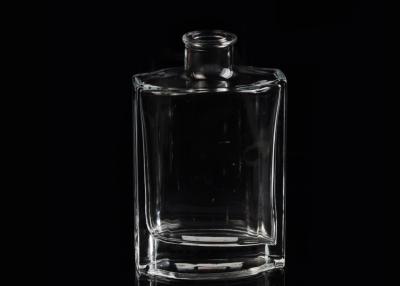 China Wide Mouth Symmetrical Clear Glass Essencial Oil Bottle With Reed / Rattan for sale