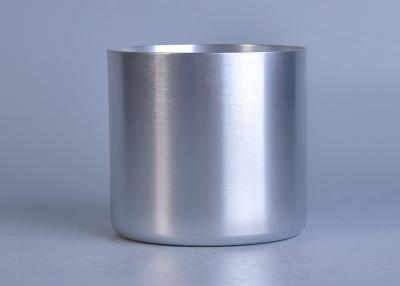 China Silver Aluminum Metal Tin Candle Holders Refilled Round Cylinder For Party / Wedding for sale