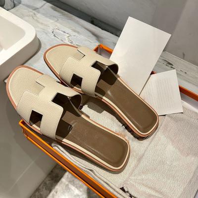 China 2022 Designer Brand High Quality lightweight luxury ladies beach sandals fashion brand flat shoes ladies holiday slippers with H logo for sale