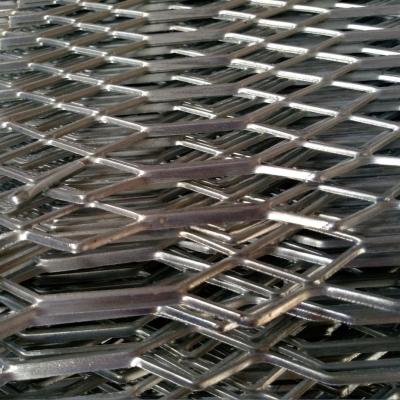 China Hot Dipped Galvanized Expanded Metal Mesh Gothic Galvanized Plain Weave Gothic Mesh 2.1mx 2.4m for sale