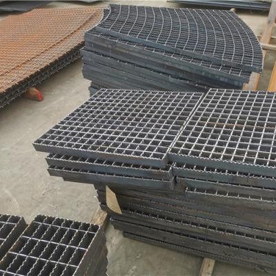 China GB T13912 Traditional Metal Deck Hot Dip Galvanized Steel Steel Grating 32x5 for sale