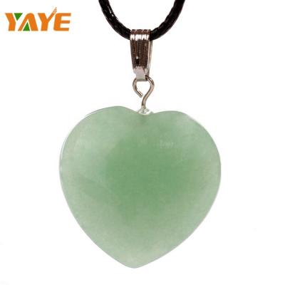 China Wholesale Natural Aventurine Heart Stone Pendant Necklace Daily Accessory for Women for sale