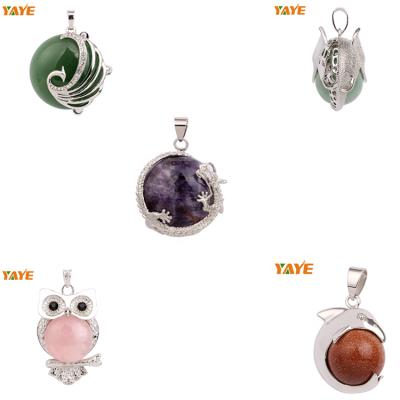 China Daily Natural Crystal Stone Ball Quartz Decoration Pendant Necklace With Animal for sale