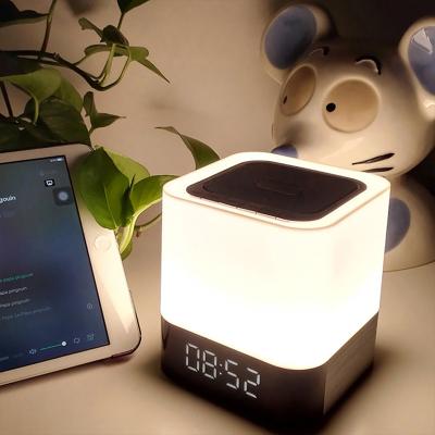 China AirPlay Mini Blue Tooth Speaker with LED Light, Long Battery Life, Portable Outdoor Speaker for Travel Family Gathering for sale