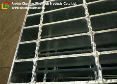 China Round Bar Twisted Metal Grate Sheet High Bearing Capacity For Bridge / Store Shelves for sale