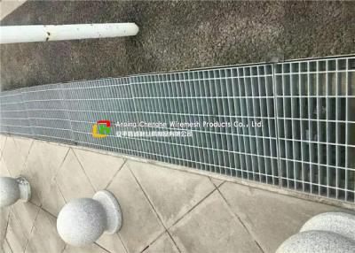 China Galvanized Pedestrian Grating Trench Grate , Drain  Cover for Drainage System for sale